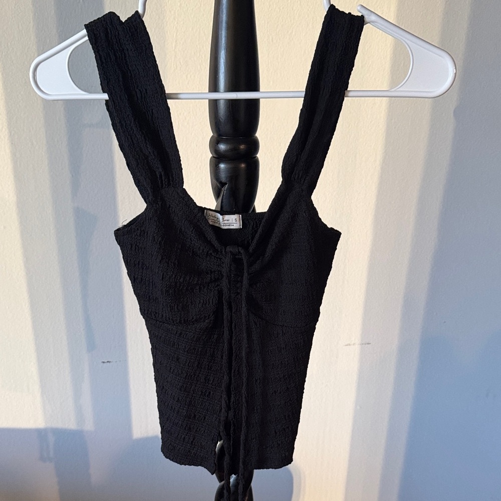 Elegant Black Textured Crop Top